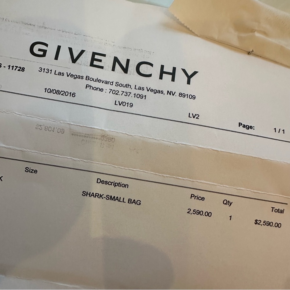 Authentic! Givenchy Handbag - Picture 5 of 10